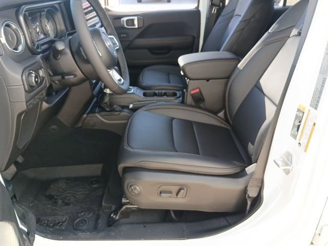 New 2026 Jeep Wrangler Sahara image 32