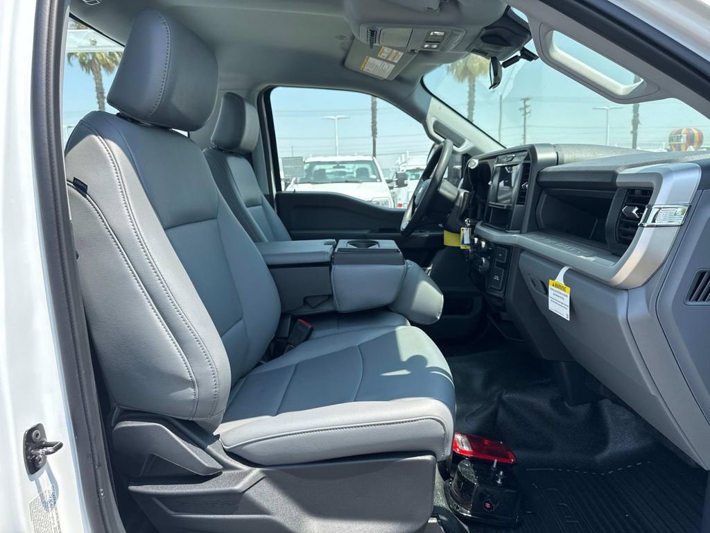 New 2025 Ford F350 XL w/ XL Chrome Package image 21