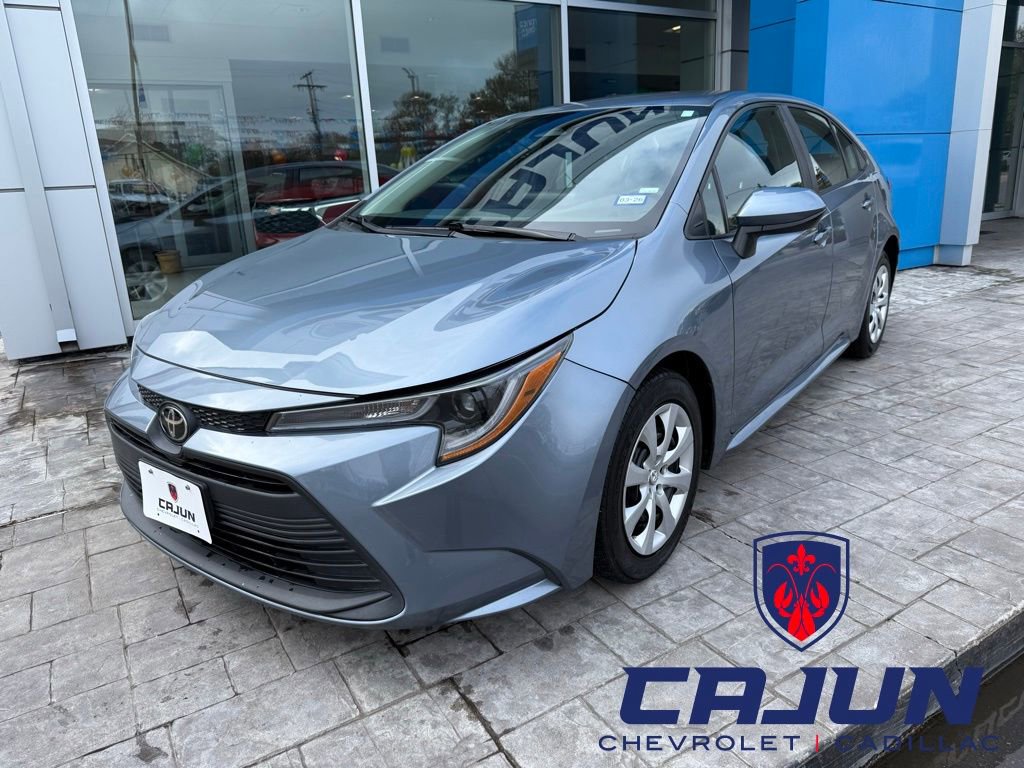 Used 2023 Toyota Corolla LE image 1