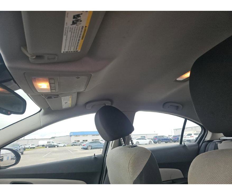 Used 2016 Chevrolet Cruze LS FWD image 17