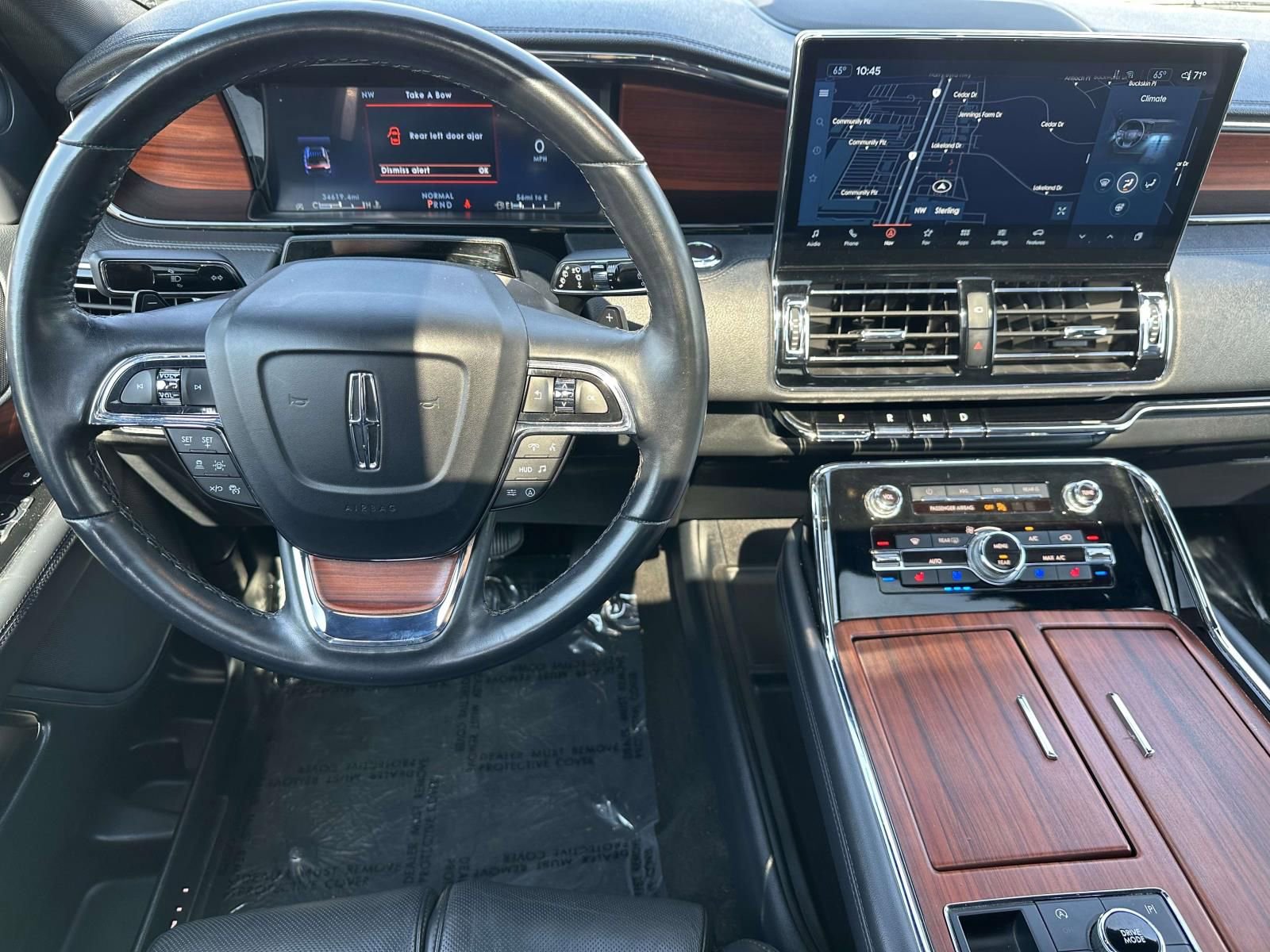 Used 2024 Lincoln Navigator Reserve AWD/4WD image 8