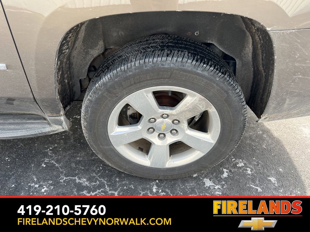 Used 2016 Chevrolet Suburban LT image 19