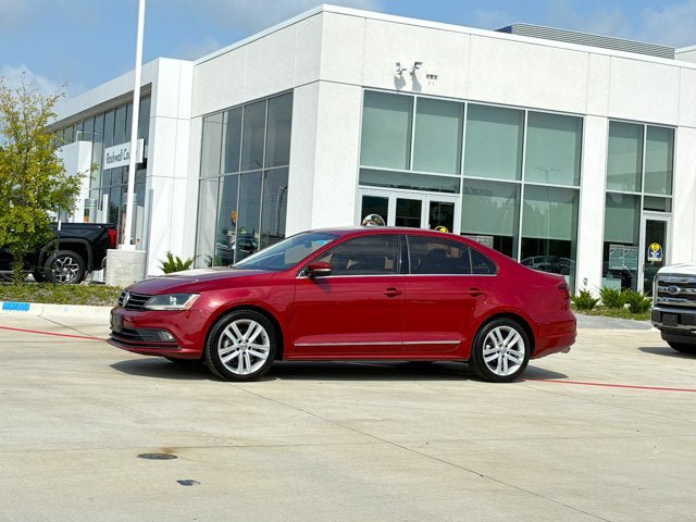 Used 2017 Volkswagen Jetta SEL FWD image 2
