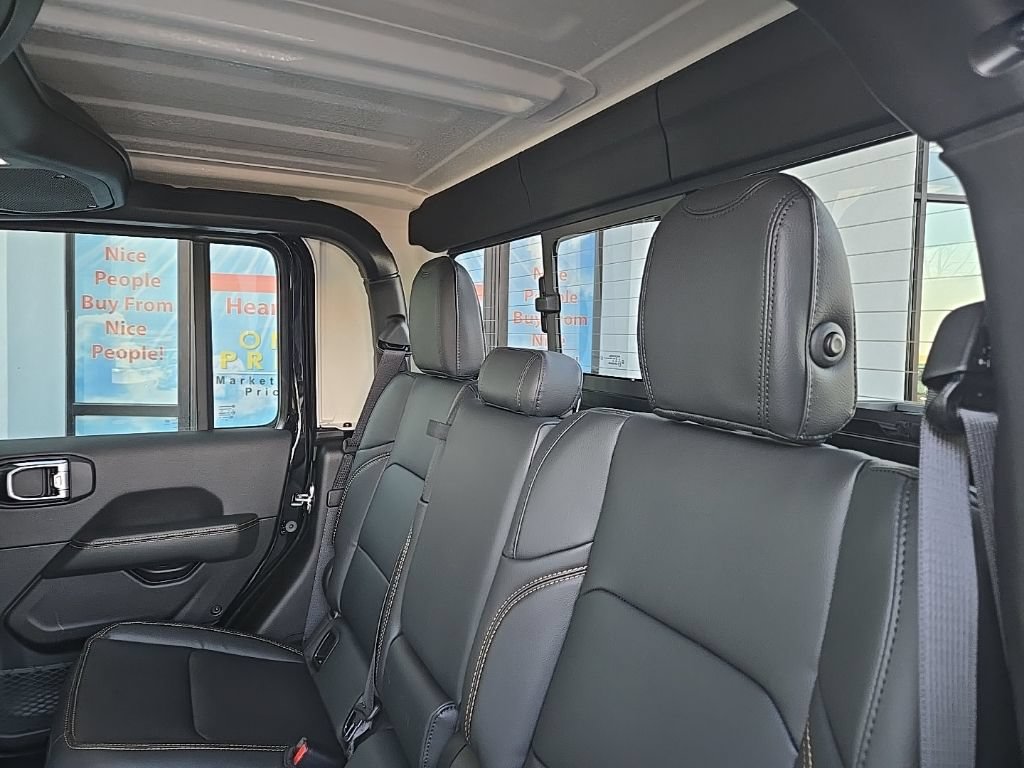 New 2026 Jeep Gladiator Mojave AWD/4WD image 98