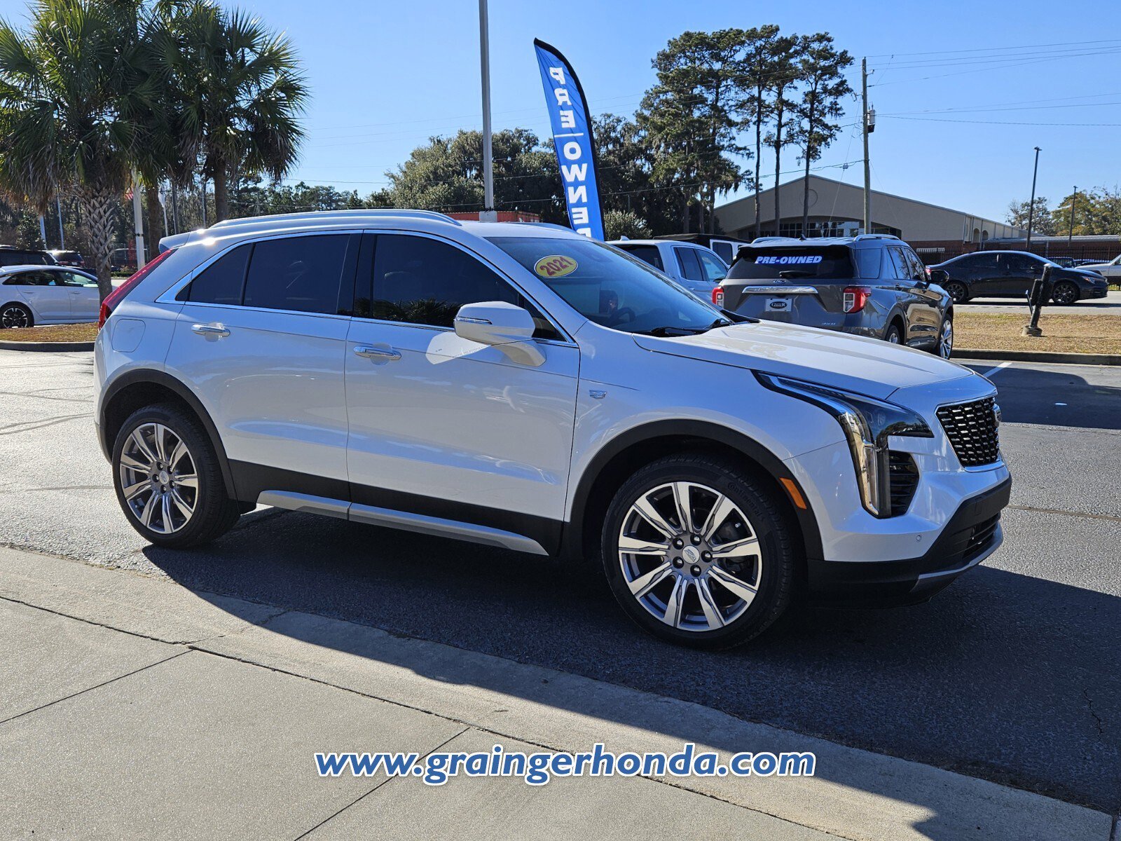 Used 2021 Cadillac XT4 Premium Luxury w/ Driver Awareness Package image 7