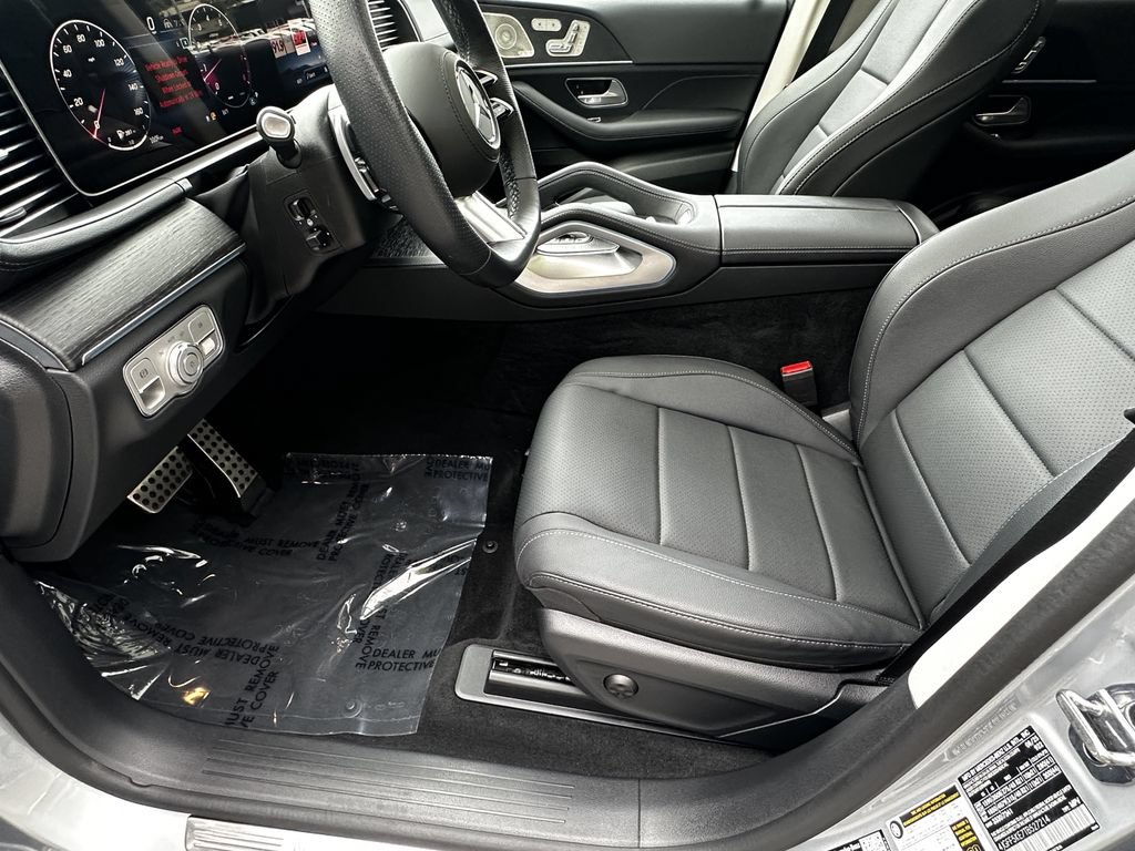 Certified 2026 Mercedes-Benz GLS 450 4MATIC image 10