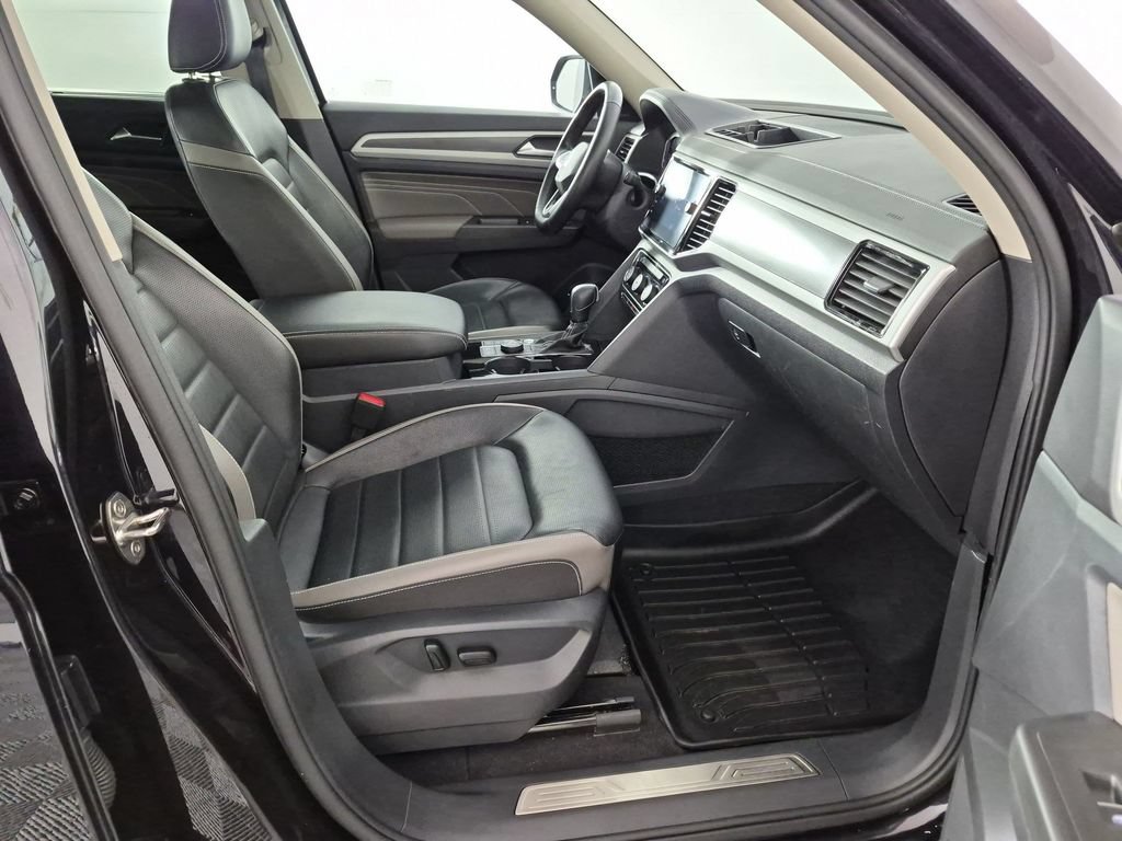 Used 2023 Volkswagen Atlas SEL Premium AWD/4WD image 38
