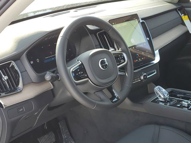 New 2026 Volvo XC90 B6 Plus w/ Protection Package Premier AWD/4WD image 8