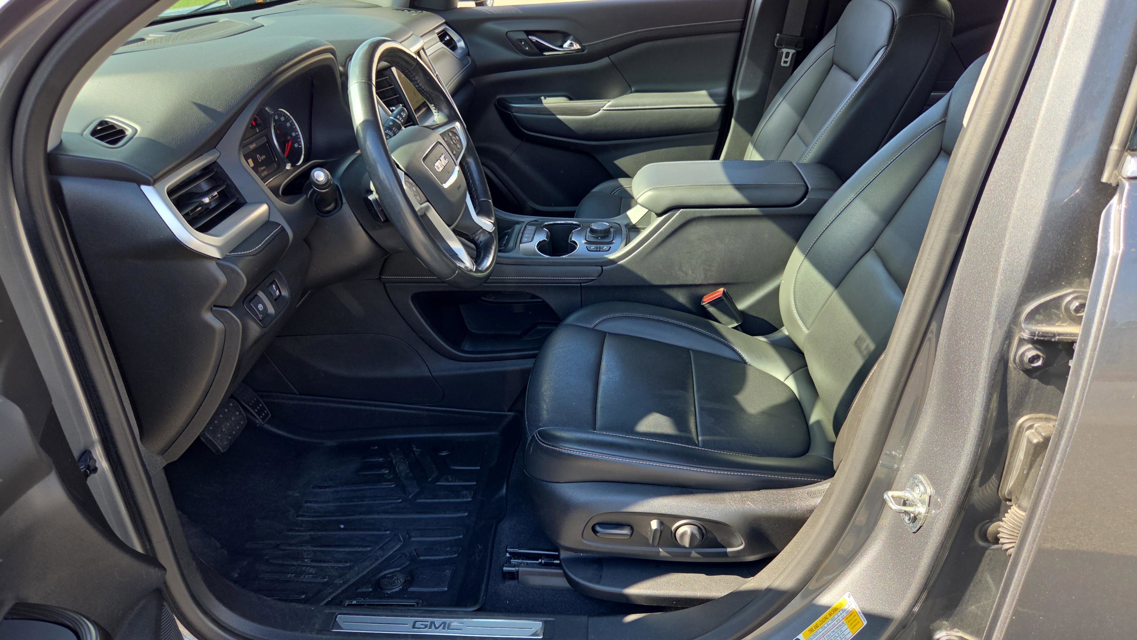 Used 2021 GMC Acadia SLT image 10