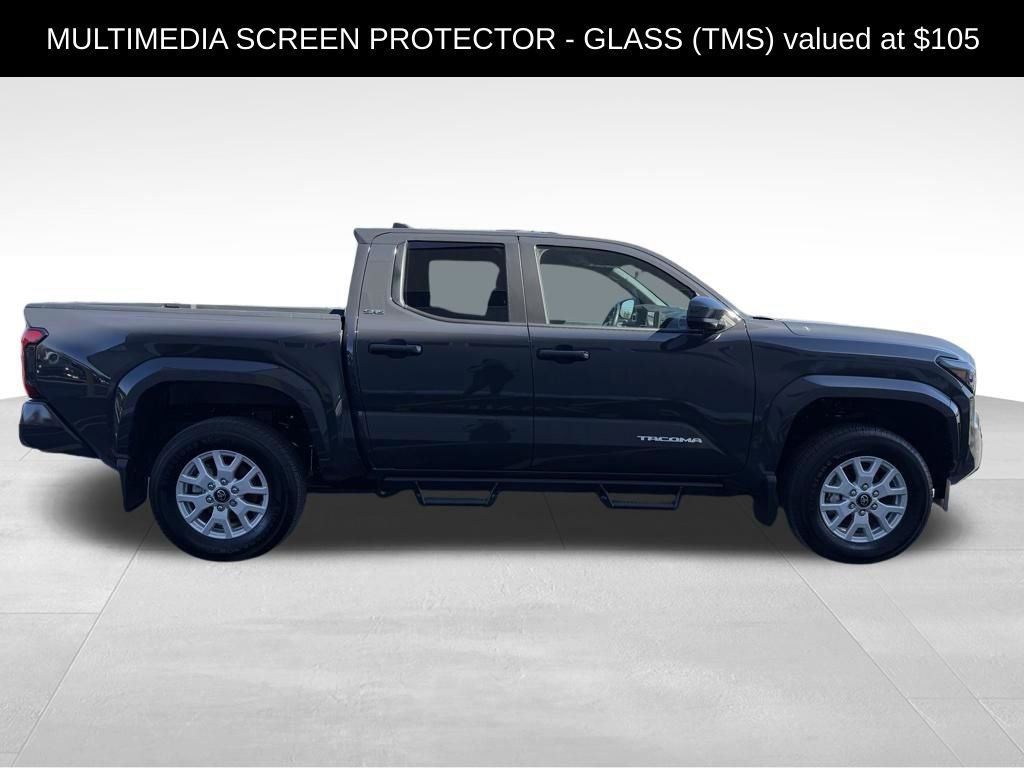 Used 2025 Toyota Tacoma SR5 image 9