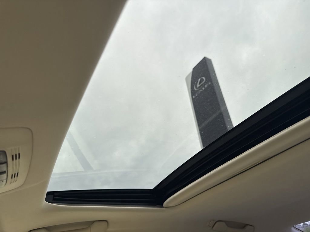 Used 2012 Lexus IS 250 w/ Premium Pkg Value Edition RWD image 19