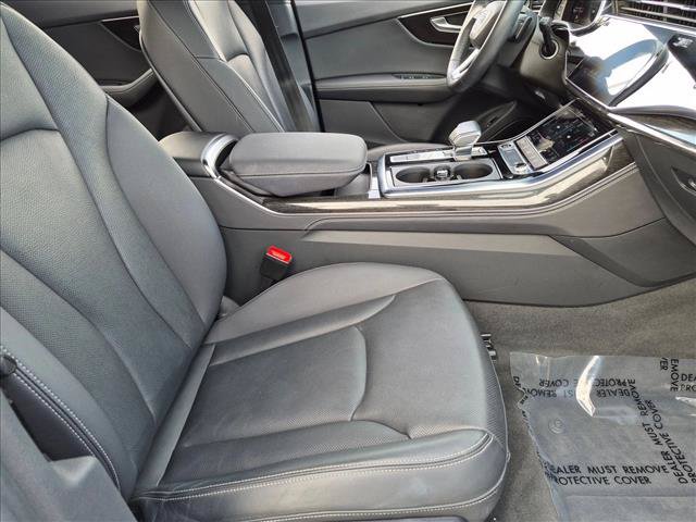 Used 2024 Audi Q8 Premium Plus w/ Premium Plus Package AWD/4WD image 20