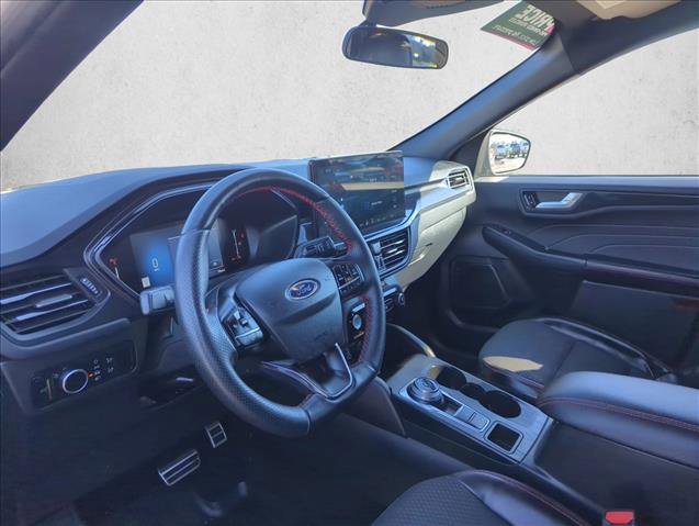 Certified 2024 Ford Escape ST-Line w/ Tech Pack #1 image 9