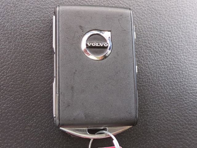 Used 2023 Volvo XC60 B5 Core w/ Climate Package AWD/4WD image 24
