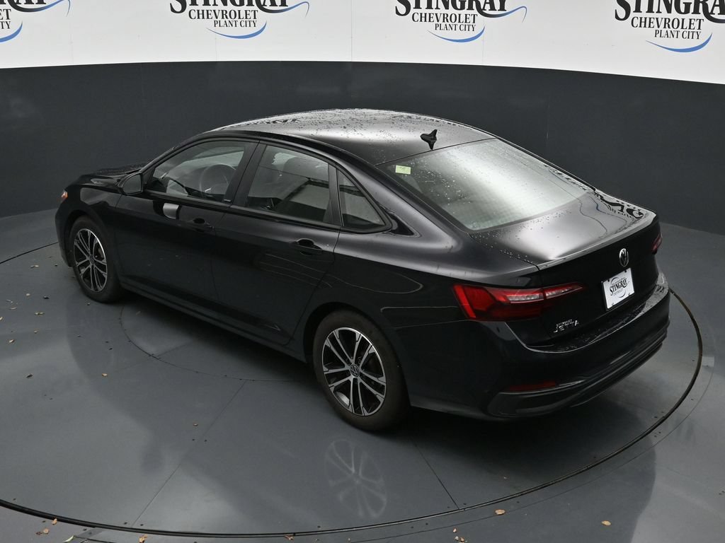 Used 2023 Volkswagen Jetta Sport FWD image 22