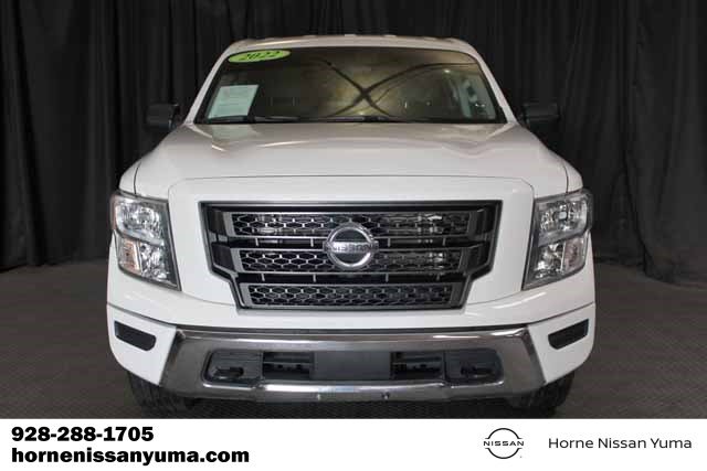 Used 2022 Nissan Titan SV image 2