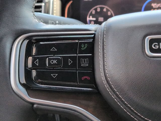 Used 2023 Jeep Grand Wagoneer Series II w/ Flexible Seating Group AWD/4WD image 28