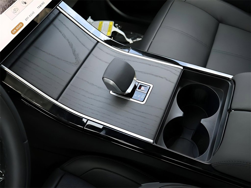 New 2026 Land Rover Range Rover Velar Dynamic SE image 27