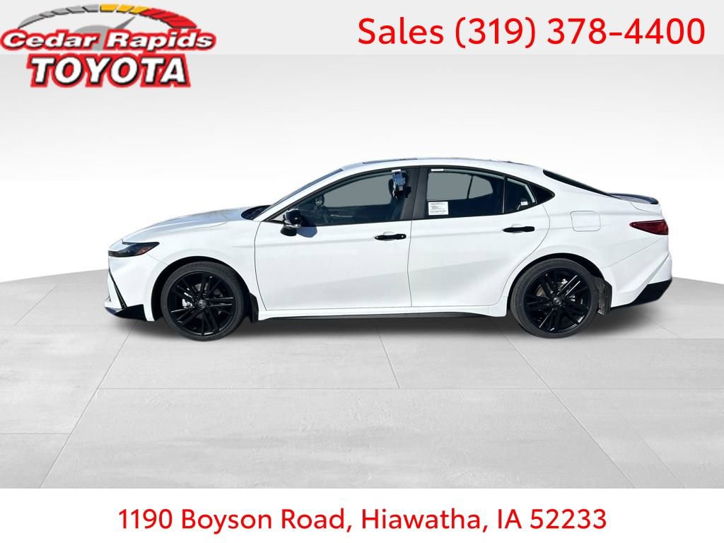 New 2026 Toyota Camry Hybrid image 2