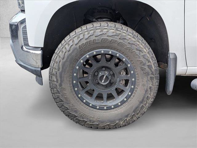 Used 2021 Chevrolet Silverado 1500 LT RWD image 14
