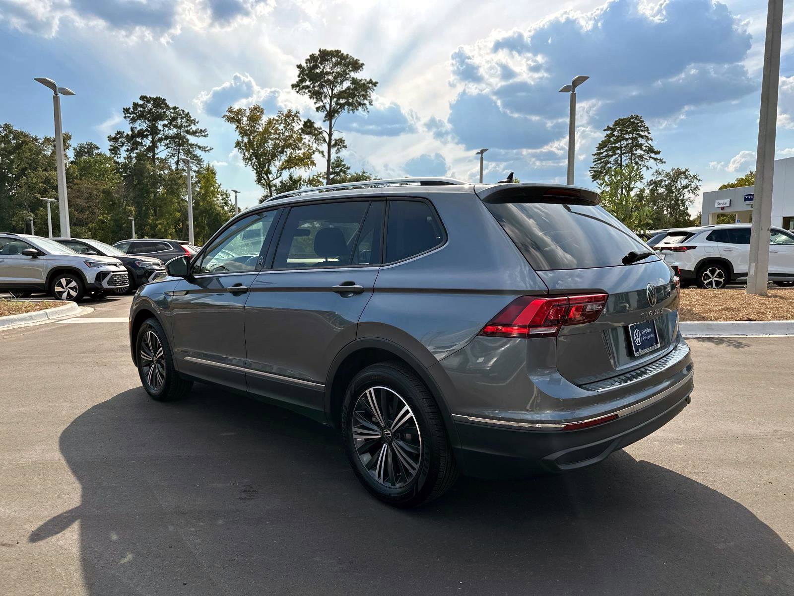 Used 2024 Volkswagen Tiguan Wolfsburg Edition image 3