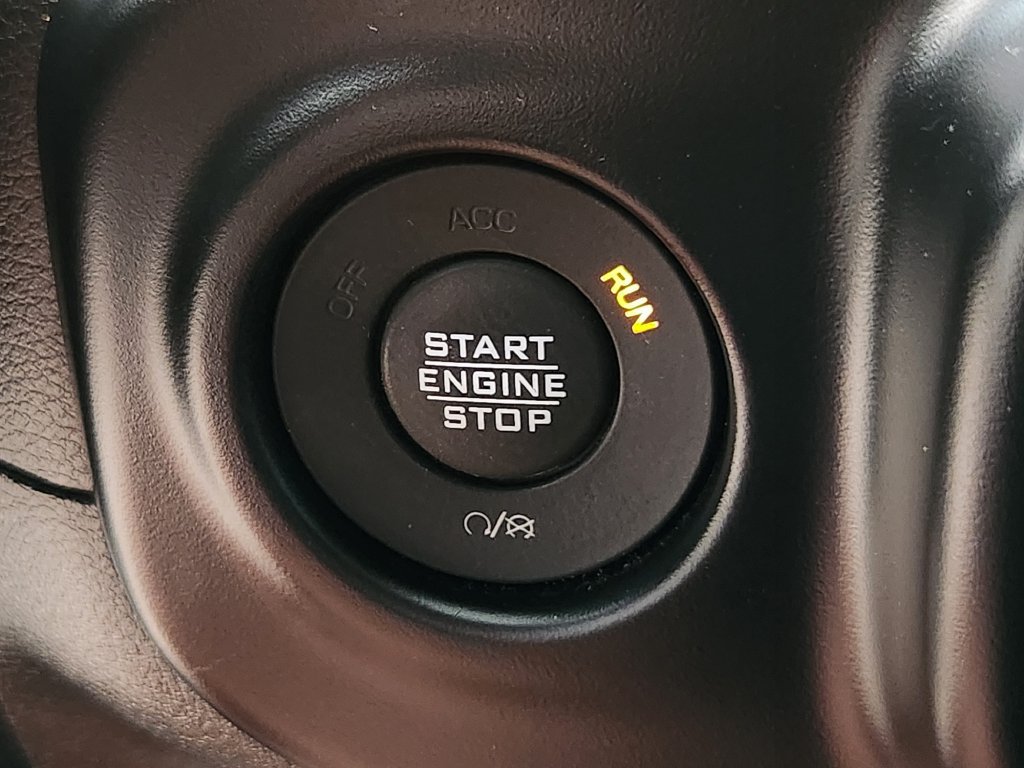 Used 2023 Jeep Wrangler Unlimited Rubicon AWD/4WD image 21