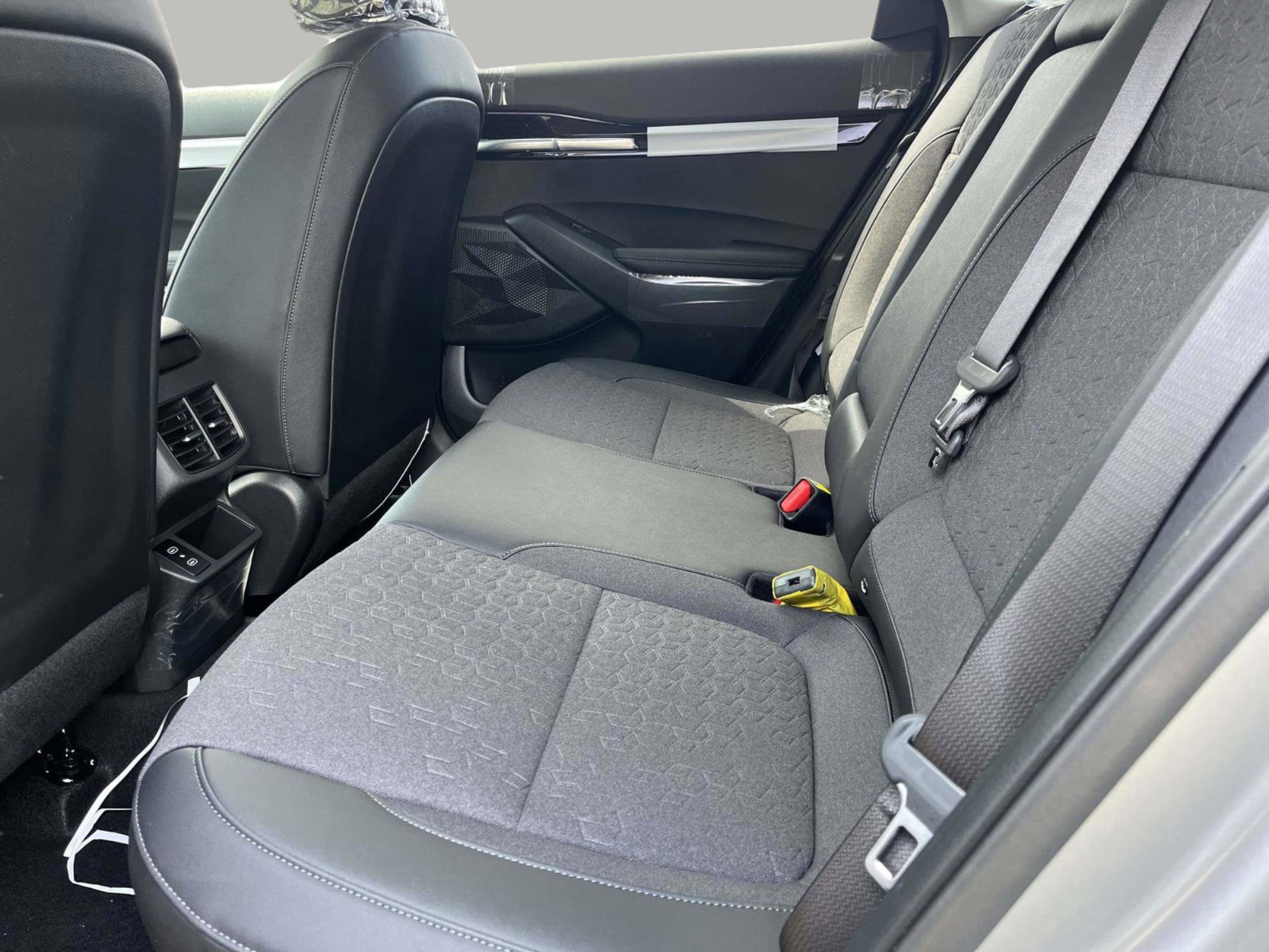 New 2026 Kia Seltos S image 17