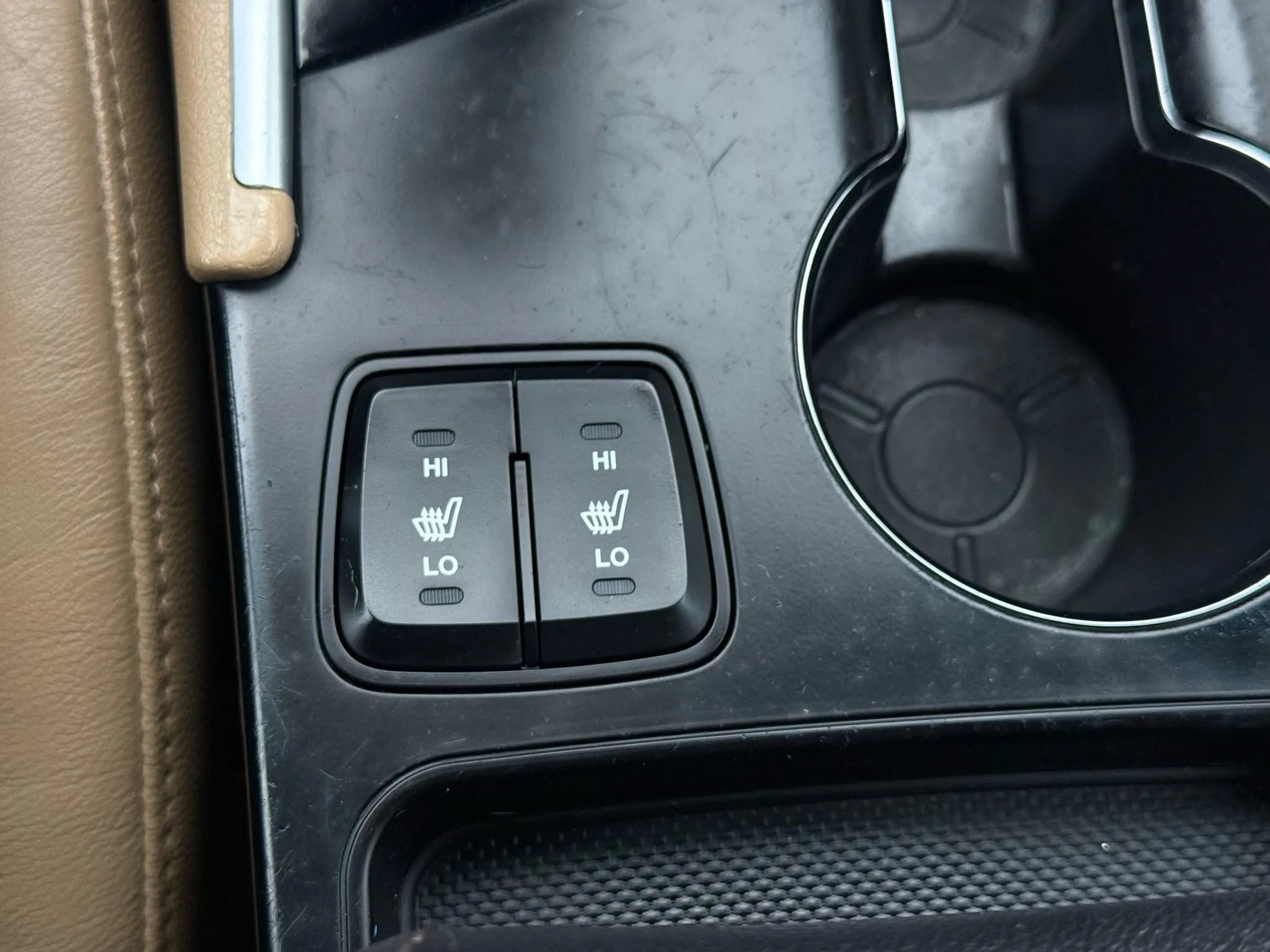 Used 2012 Hyundai Sonata Hybrid w/ Leather Pkg image 38