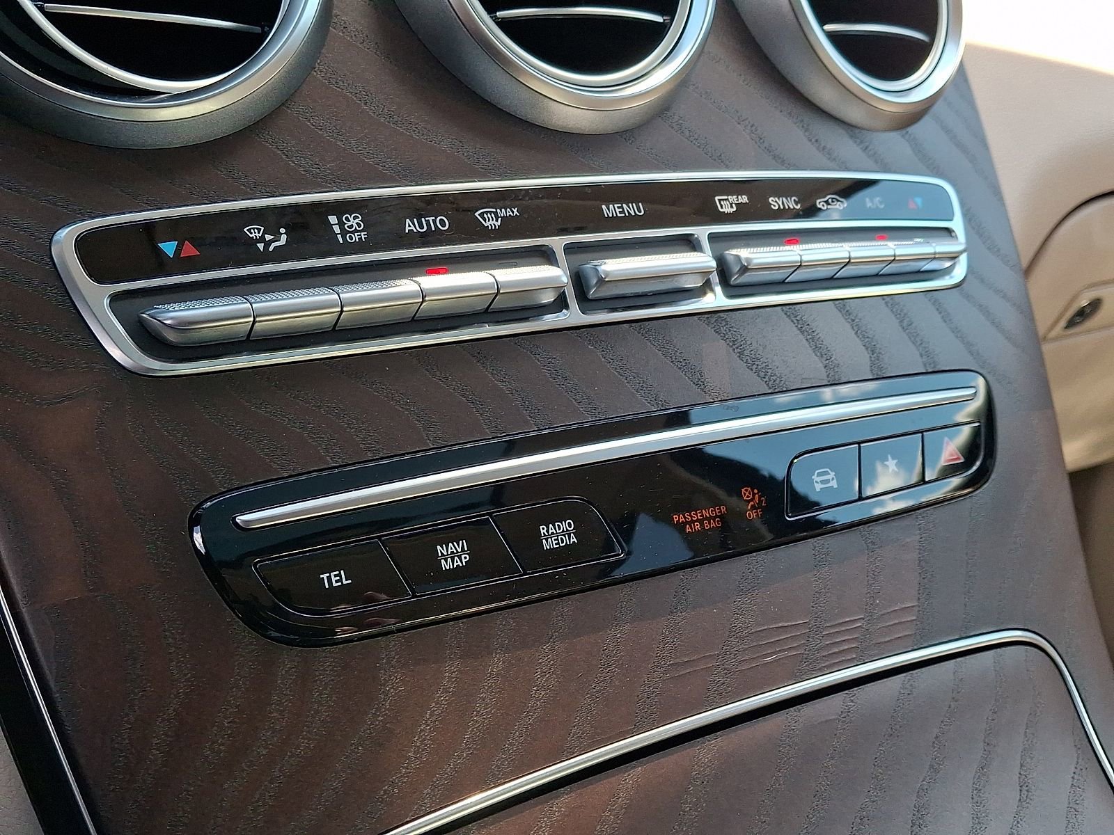 Used 2020 Mercedes-Benz GLC 300 4MATIC image 16