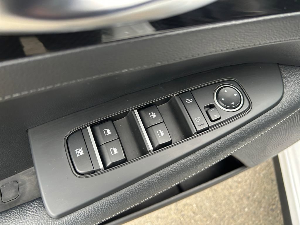 Used 2023 Kia Forte GT-Line w/ GT-Line Premium Package image 23