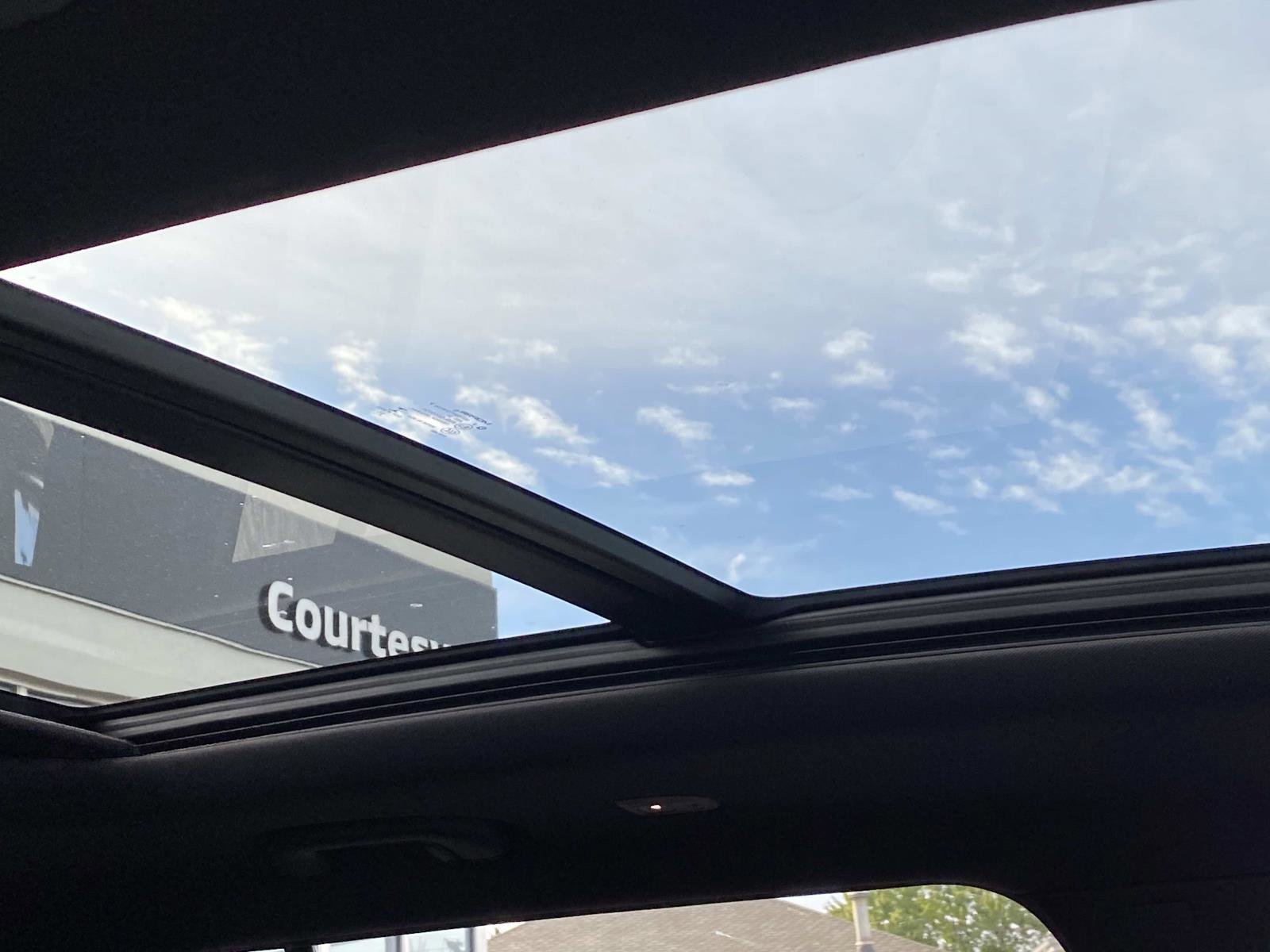 Used 2022 Jeep Grand Cherokee L Overland image 21