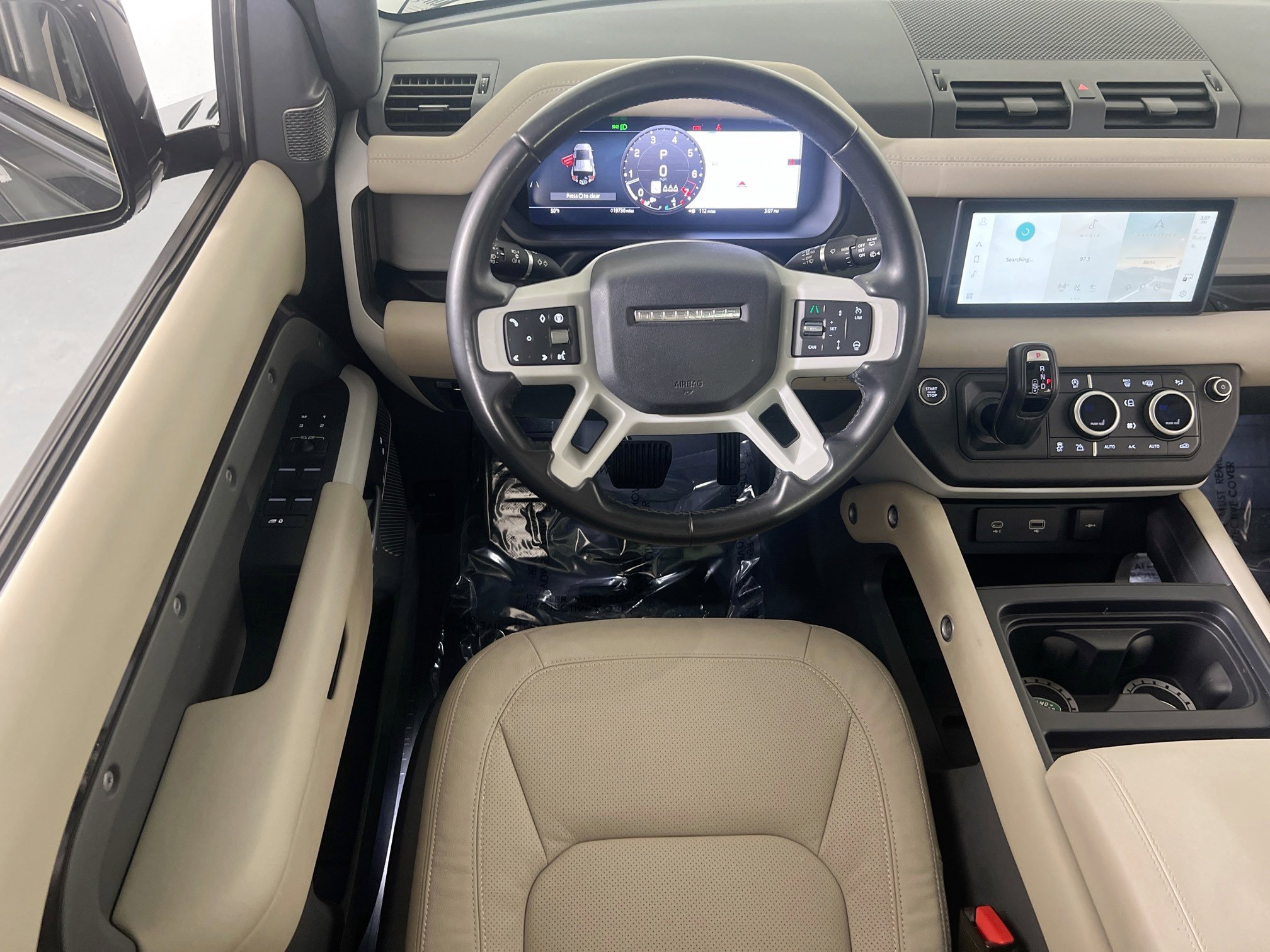 Used 2024 Land Rover Defender 110 S AWD/4WD image 21