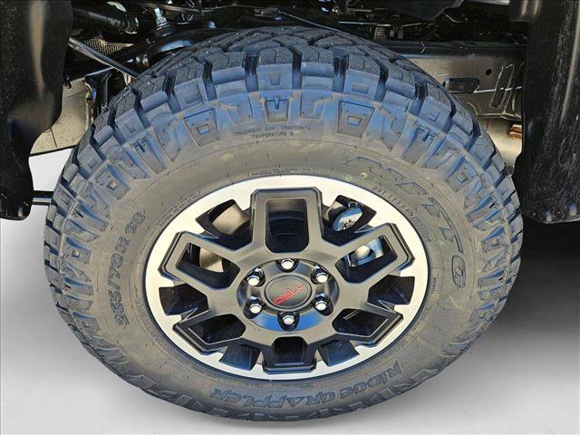 New 2025 Toyota Tacoma TRD Off-Road image 9