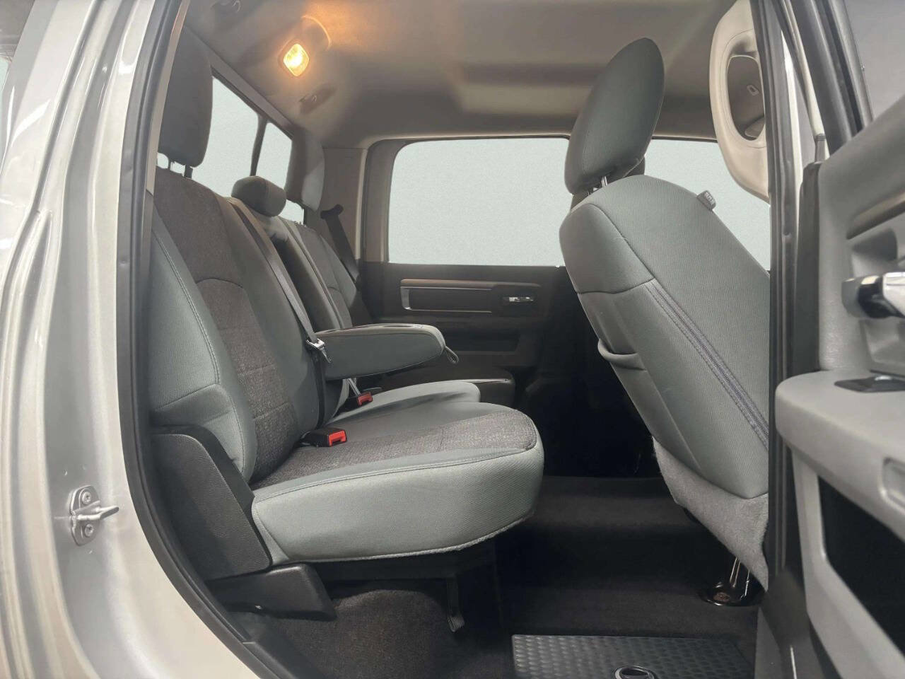 Used 2017 RAM 1500 Big Horn AWD/4WD image 19