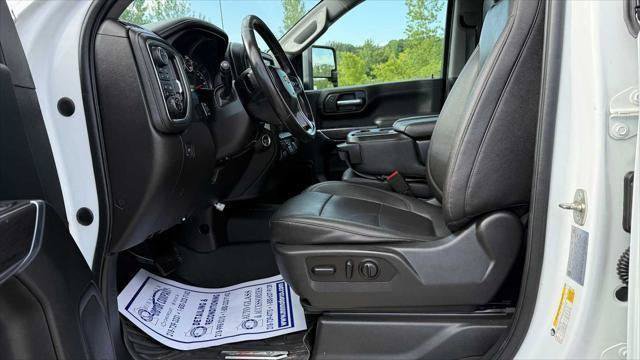 Used 2022 Chevrolet Silverado 3500 LTZ AWD/4WD image 13