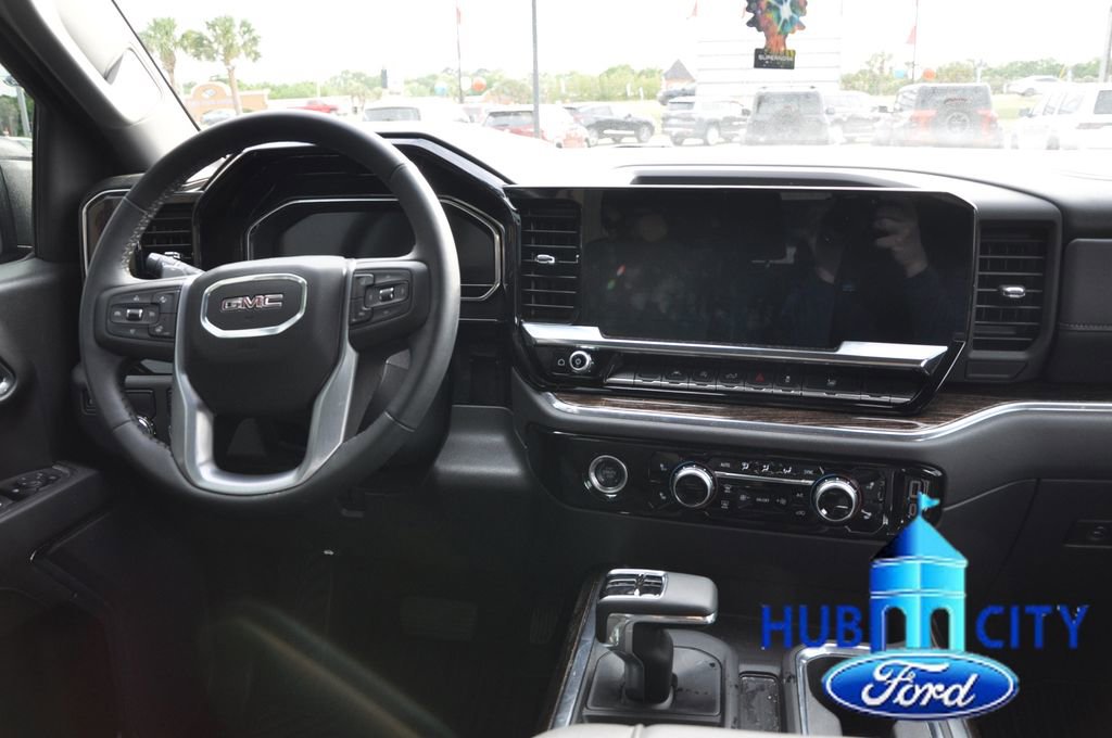 Used 2024 GMC Sierra 1500 Elevation RWD image 19