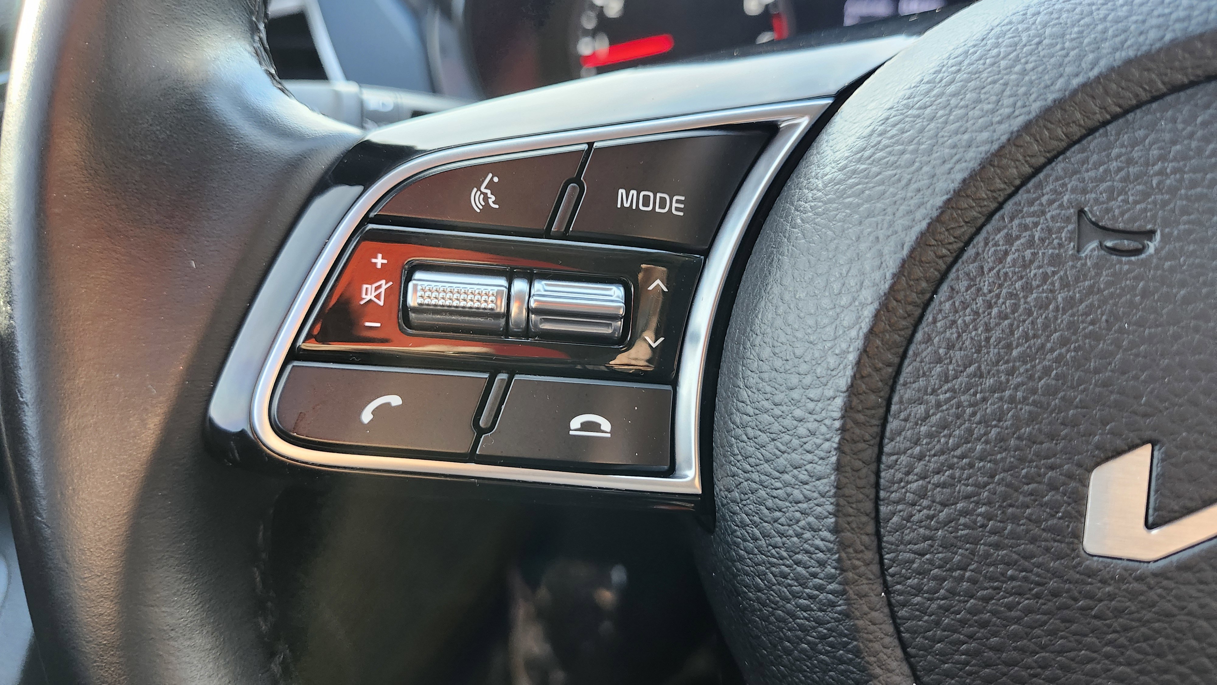 Used 2023 Kia Seltos S image 32