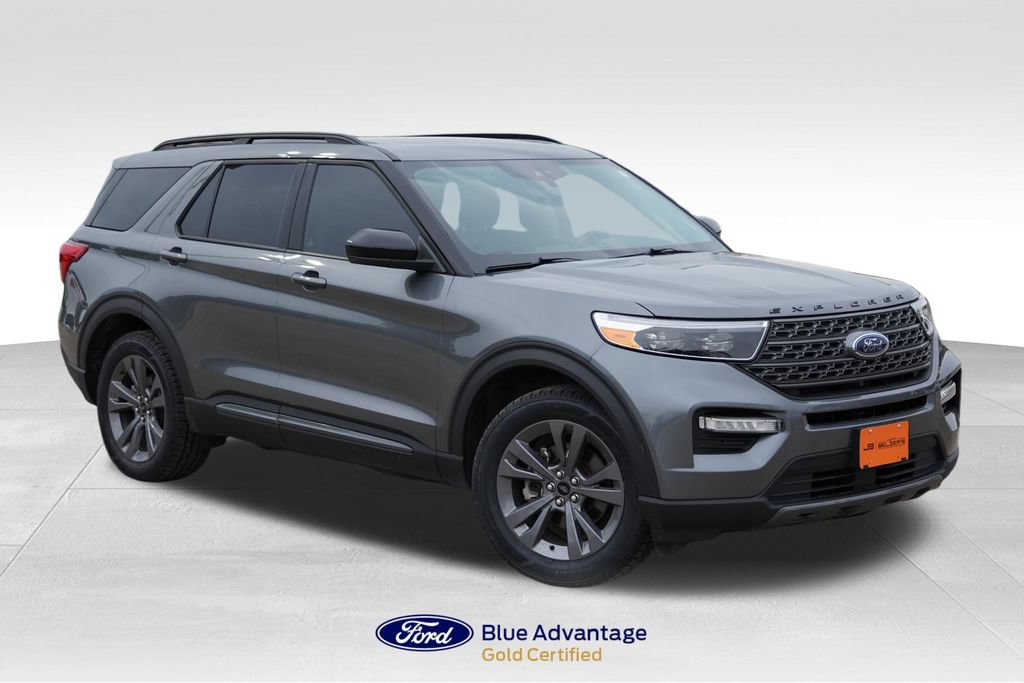 Certified 2024 Ford Explorer XLT w/ Equipment Group 202A AWD/4WD image 1