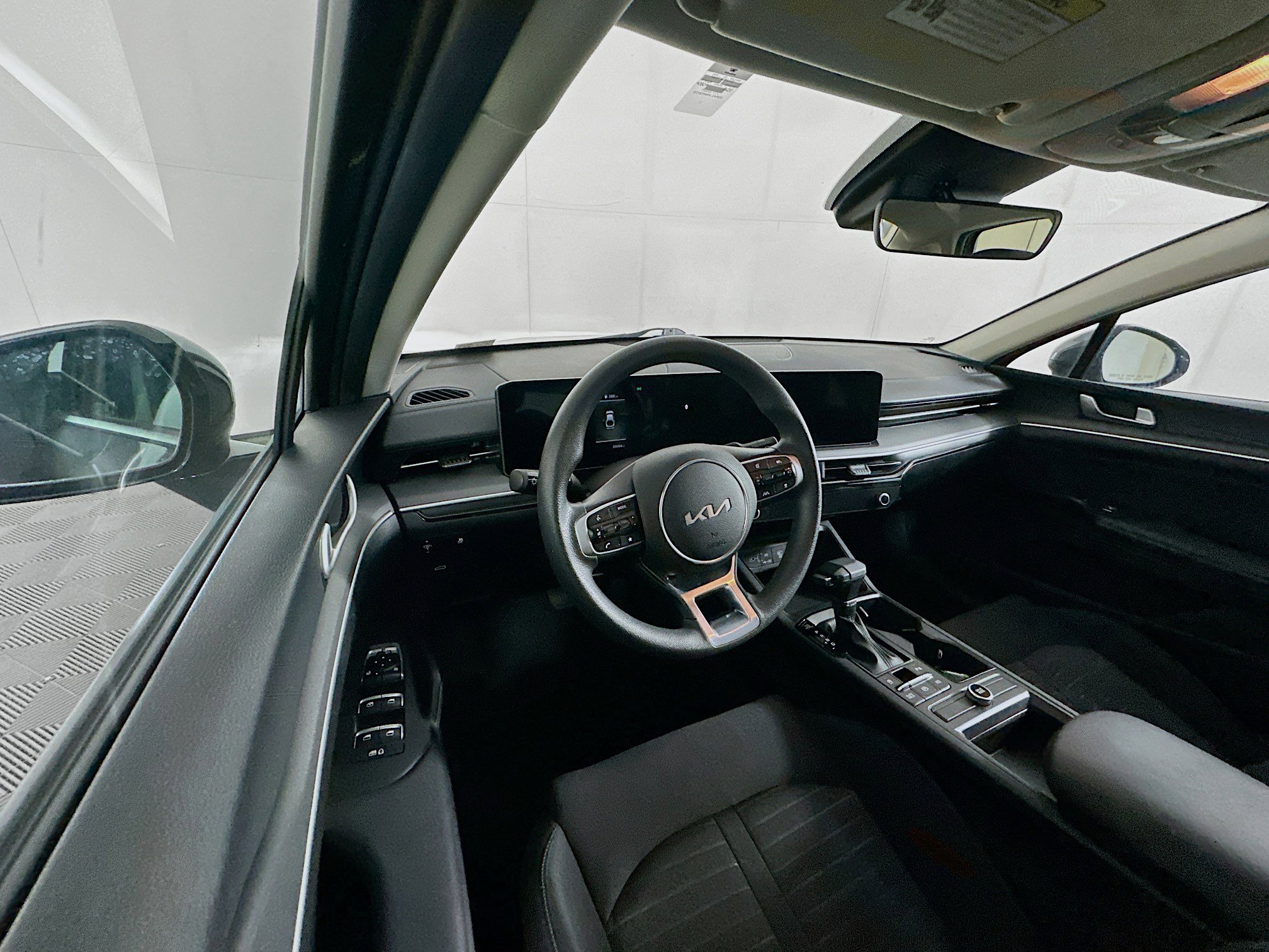 Used 2025 Kia K5 LXS image 18