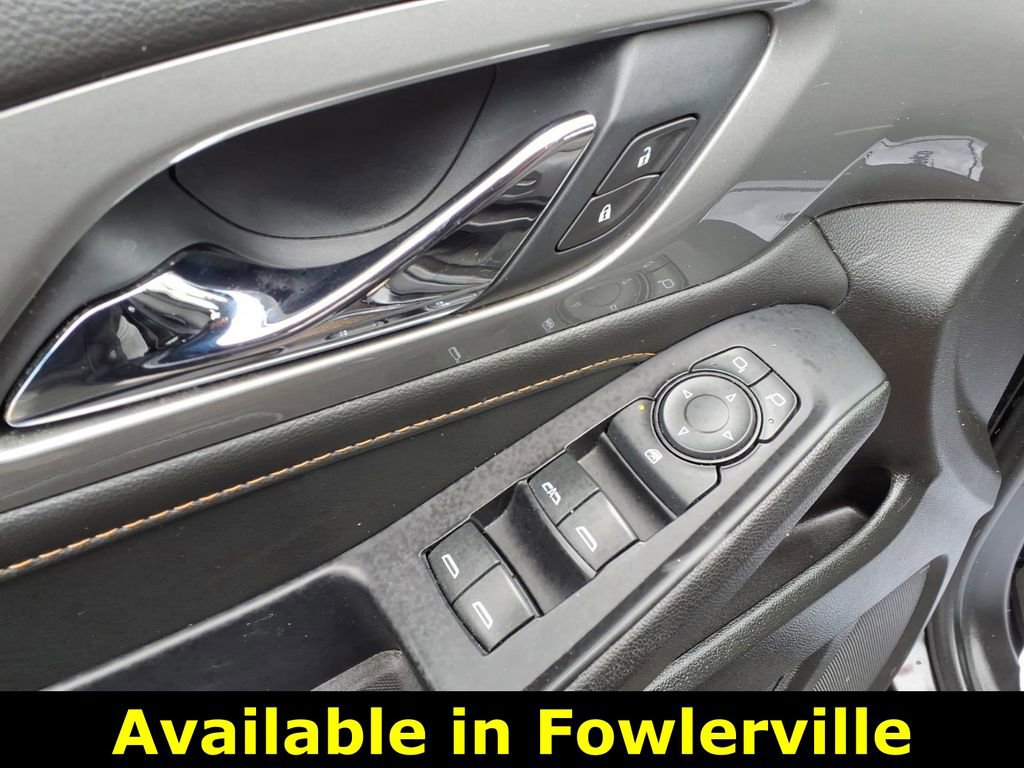 Used 2020 Chevrolet Traverse LT image 19