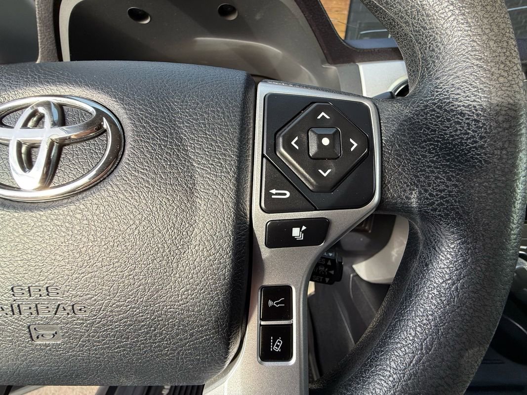 Used 2018 Toyota Tundra SR5 w/ SR5 Upgrade Package image 29