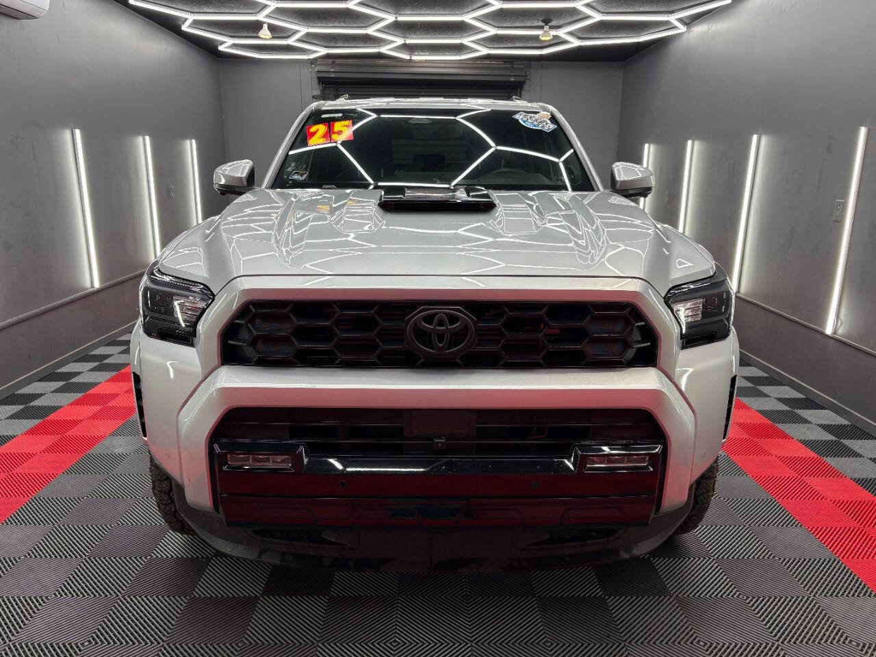 Used 2025 Toyota 4Runner TRD Sport Premium image 2