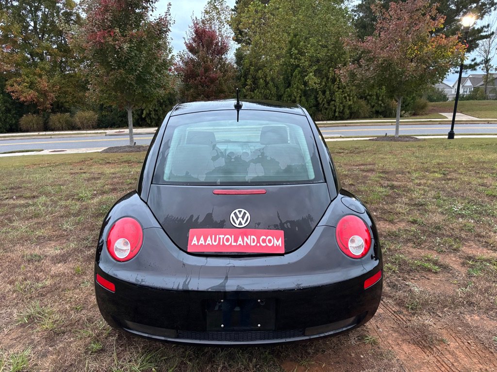 Used 2009 Volkswagen Beetle S image 8