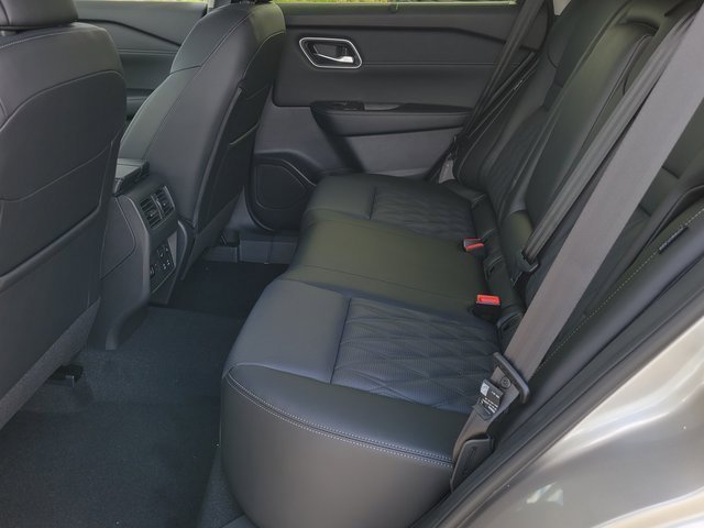 New 2026 Nissan Rogue Platinum w/ Platinum Premium Package image 7