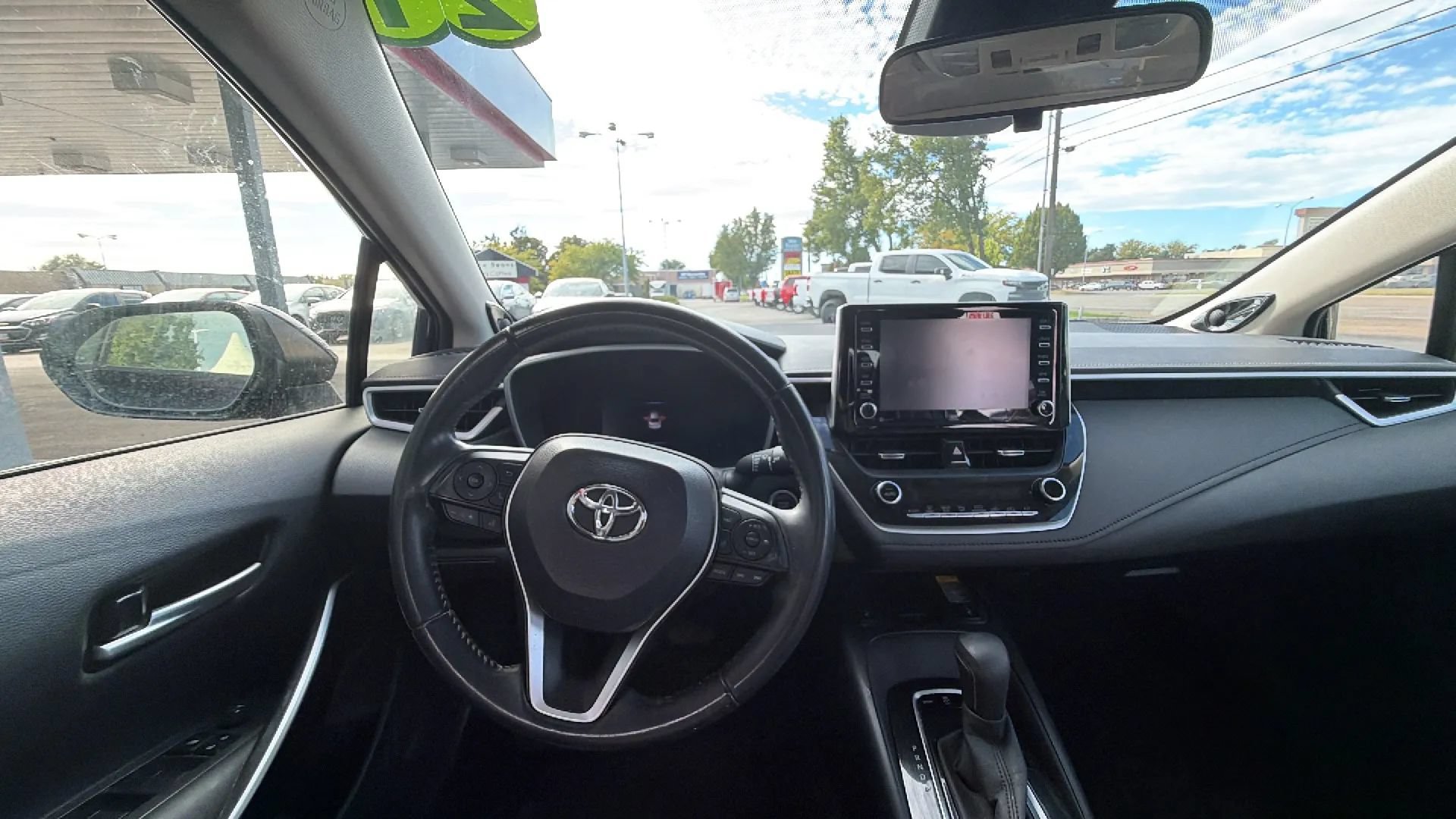 Used 2021 Toyota Corolla XLE w/ Carpet Mat Package (TMS) FWD image 22