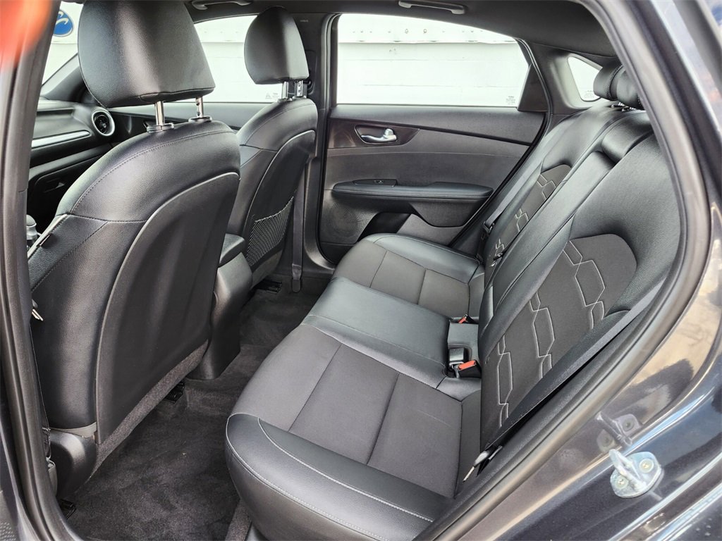 Used 2023 Kia Forte GT-Line w/ GT-Line Premium Package image 16