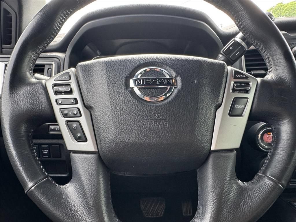 Used 2019 Nissan Titan SV w/ SV Convenience Package AWD/4WD image 19