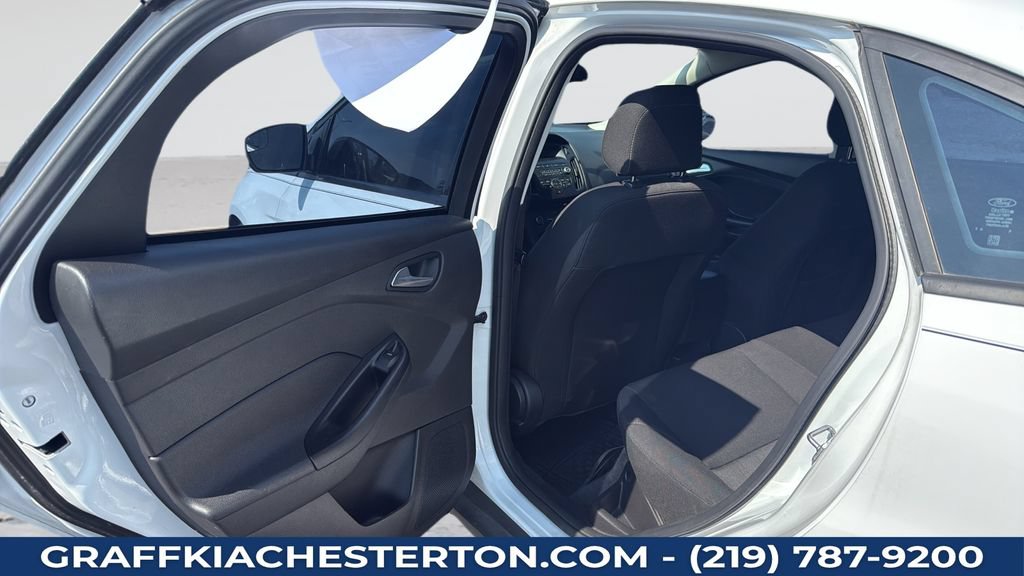 Used 2018 Ford Focus SE FWD image 33