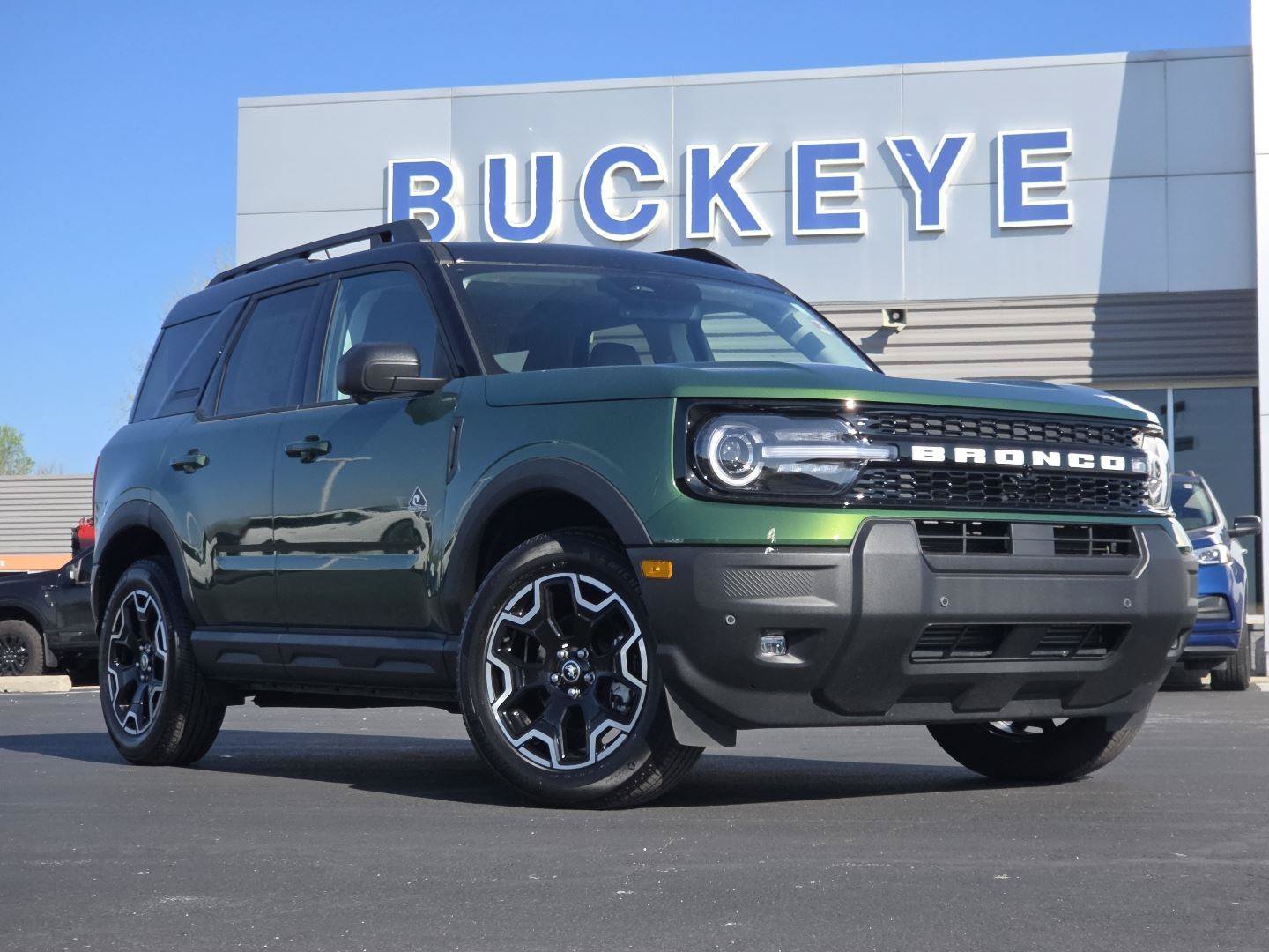 Used 2025 Ford Bronco Sport Outer Banks w/ Outer Banks Tech Package+ AWD/4WD image 2