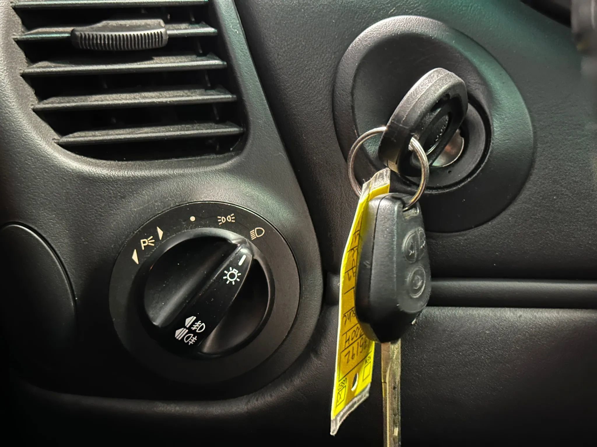 Used 2004 Porsche 911 Targa image 20